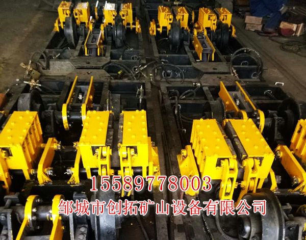 czp型夾軌式自移設(shè)備列車